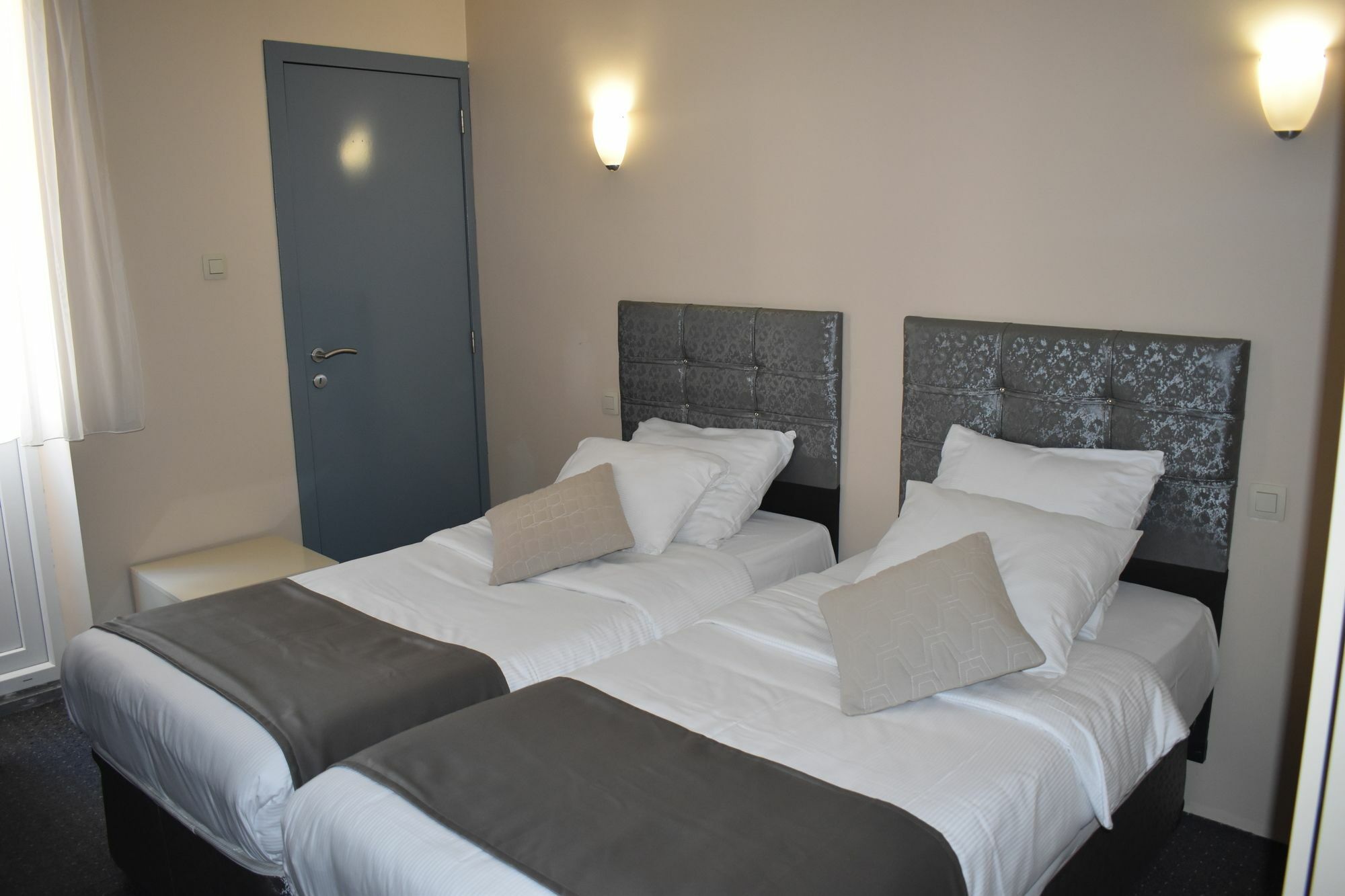 Hôtel Méribel Saint-Josse-ten-Noode Extérieur photo